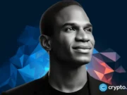Arthur Hayes exits Ethereum at a loss as whales keep buying near key support