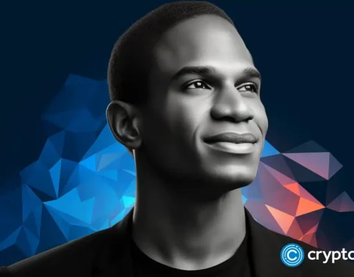 Arthur Hayes exits Ethereum at a loss as whales keep buying near key support