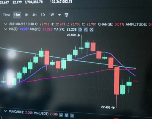 Trump Crypto Profits Hit $1B as Bitcoin Crashes 50% From Its ATH
