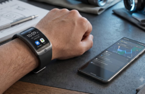 Smartwatch Could Transform Into a Phone