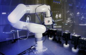 MIT Robot Builds a Working Laser in 30 Minutes With Minimal Human Help